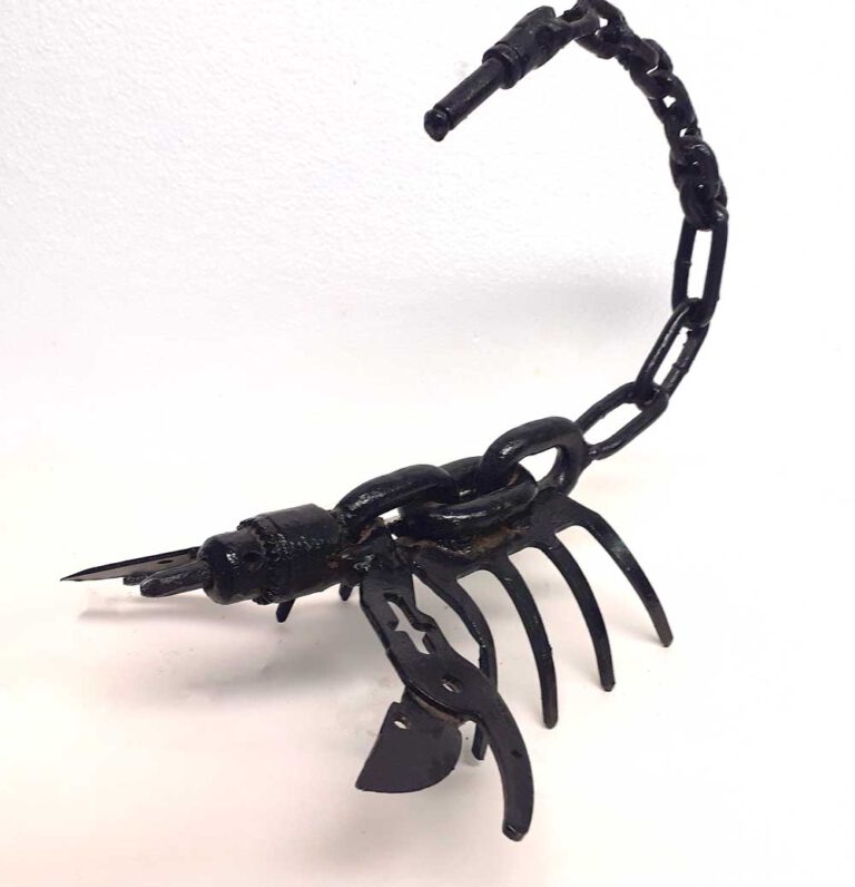 sterrenbeeld schorpioen kunstwerk uniek kado oud ijzer metaal voor buiten goedkoop schrootkunst