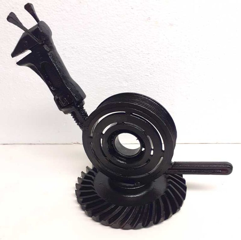 turbo de slak - kunstwerk oud ijzer schrootkunst zwart kunst voor buiten goedkoop